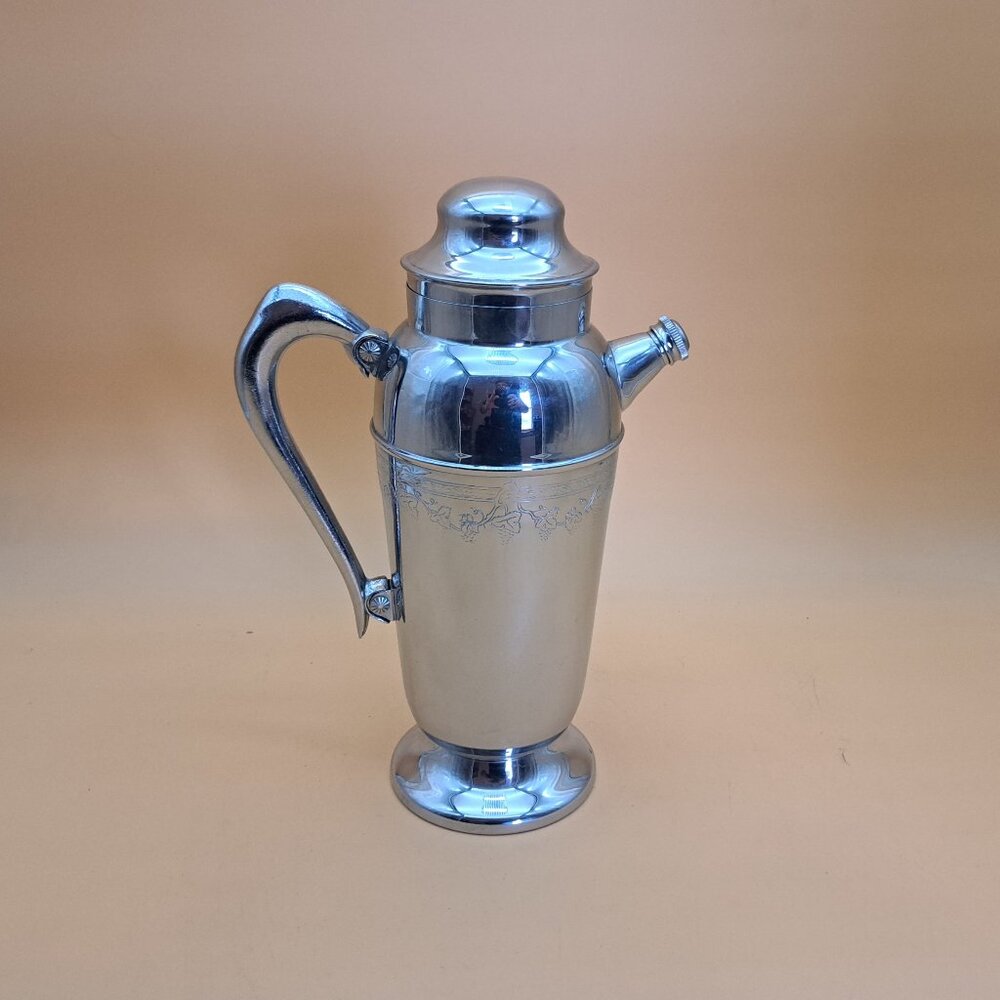 Metal Cocktail Shaker With Grape & Vine Pattern